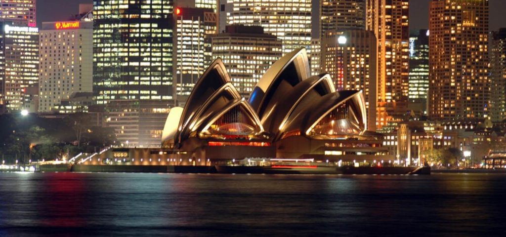 sydney opera house at night