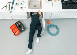 If you’re looking for a way to update your kitchen but are not in a position to renovate, here are 3 easy DIY kitchen renovations you can do. They will make a world of difference to your space.