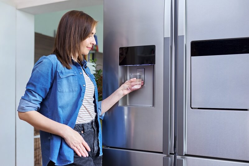 Fridge freezer plumbed water and ice dispenser hotsell