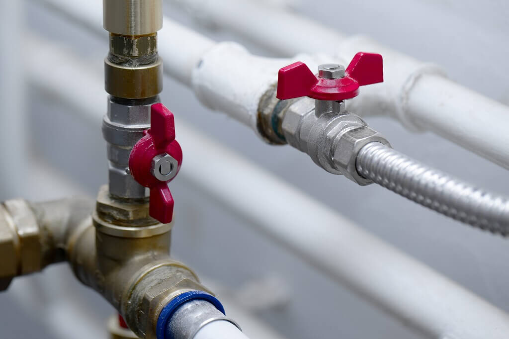 Commercial plumbing installation - this equiring services of a licensed commercial plumber