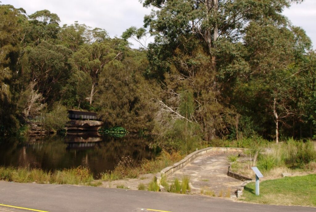 Lane Cove National Park bike tracks and walking paths by the Lane Cove River